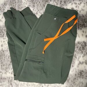 Figs Moss joggers size M